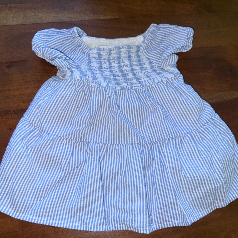 Old navy seersucker 3-6m dress